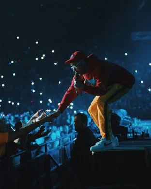 Live concert by Kash'd Out