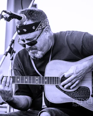 Live concert by David Cross