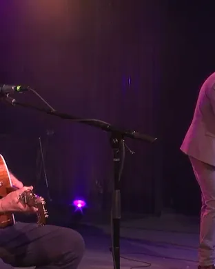 Robert Earl Keen